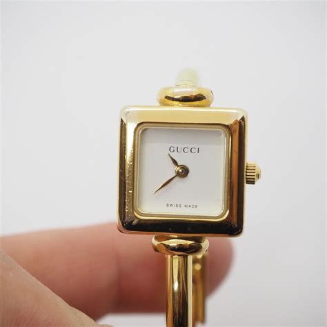 gucci 1900l watch gold|Gucci 1900l quartz.